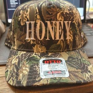 HONEY camo trucker hat